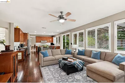 325 San Marino Ln, Brentwood, CA 94513 - Photo 16