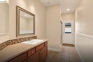325 San Marino Ln, Brentwood, CA 94513 - Photo 18