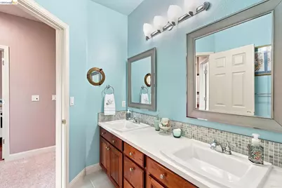 325 San Marino Ln, Brentwood, CA 94513 - Photo 38