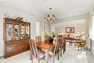 325 San Marino Ln, Brentwood, CA 94513 - Photo 14