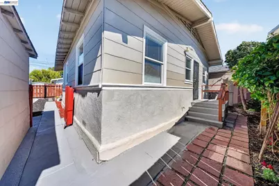 5823 Seminary Ct, Oakland, CA 94605 - Photo 44
