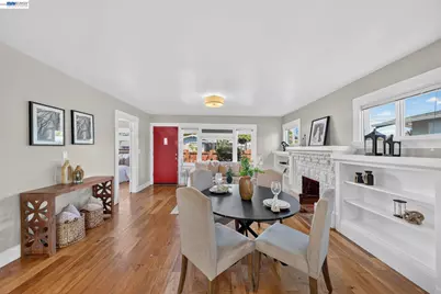 5823 Seminary Ct, Oakland, CA 94605 - Photo 16
