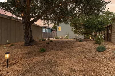 2533 Rampart St, Oakland, CA 94602 - Photo 68