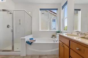 1169 Hillery Way, Alameda, CA 94502 - Photo 38