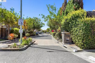1169 Hillery Way, Alameda, CA 94502 - Photo 54