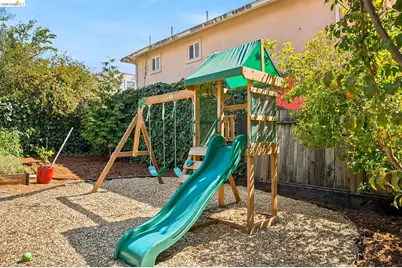 1021 23rd St, Oakland, CA 94606 - Photo 46