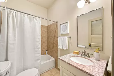 1021 23rd St, Oakland, CA 94606 - Photo 30