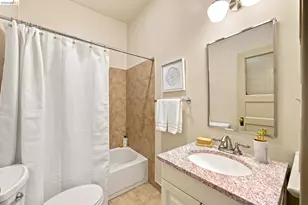 1021 23rd St, Oakland, CA 94606 - Photo 30