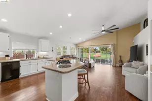 2212 Colonial Ct, Discovery Bay, CA 94505 - Photo 10