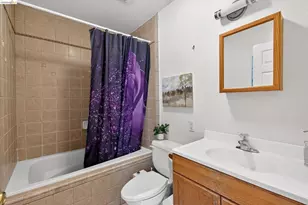 7925 Greenly, Oakland, CA 94605 - Photo 28