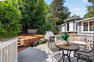 7925 Greenly, Oakland, CA 94605 - Photo 40