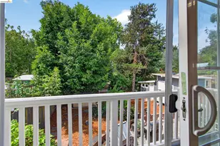 7925 Greenly, Oakland, CA 94605 - Photo 28