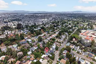 7925 Greenly, Oakland, CA 94605 - Photo 48