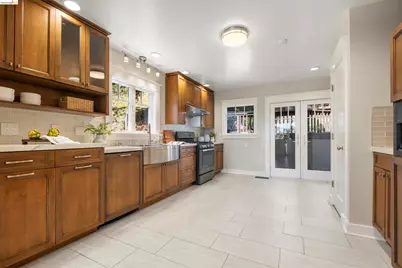 977 Regal Rd, Berkeley, CA 94708 - Photo 16