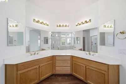 832 Summerset Drive, Rio Vista, CA 94571 - Photo 32