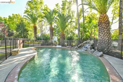 565 McIntosh Ter, Brentwood, CA 94513 - Photo 26