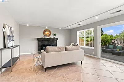 148 Valley Oak Ln, Vallejo, CA 94591 - Photo 10