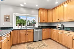 148 Valley Oak Ln, Vallejo, CA 94591 - Photo 16
