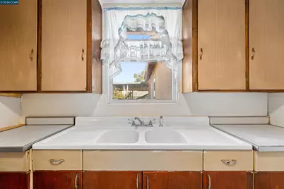 128 Marks Blvd, Pittsburg, CA 94565 - Photo 8