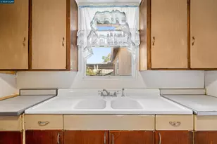 128 Marks Blvd, Pittsburg, CA 94565 - Photo 8