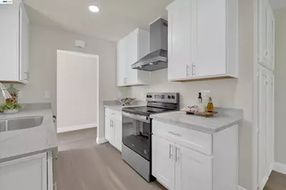 327 Kingston Ave, Martinez, CA 94553 - Photo 12