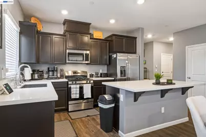 726 Sudbrook Ct, Patterson, CA 95363 - Photo 4