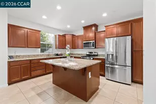 7832 Acorri Walk, Sacramento, CA 95823 - Photo 10