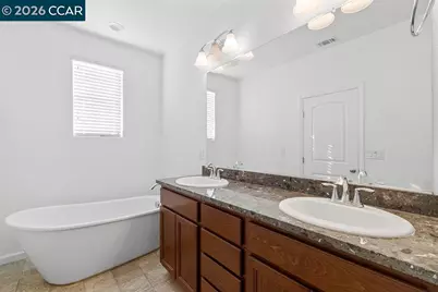 7832 Acorri Walk, Sacramento, CA 95823 - Photo 28