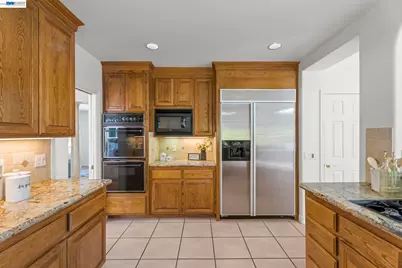 313 Diamond Ct, Pleasanton, CA 94566 - Photo 12