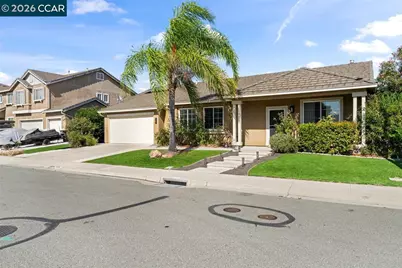 563 Silver Saddle Dr, Pittsburg, CA 94565 - Photo 2