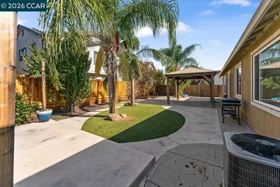 563 Silver Saddle Dr, Pittsburg, CA 94565 - Photo 34
