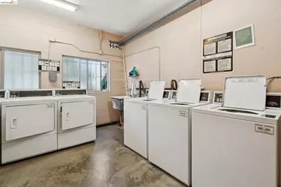 94 Bayo Vista Ave #204, Oakland, CA 94611 - Photo 42
