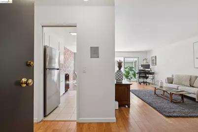 94 Bayo Vista Ave #204, Oakland, CA 94611 - Photo 8