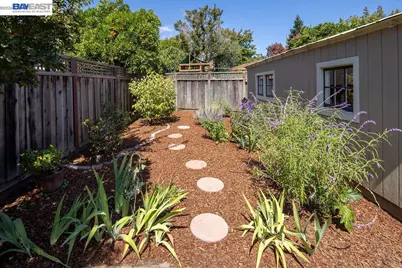 714 Rodney Dr, San Leandro, CA 94577 - Photo 36