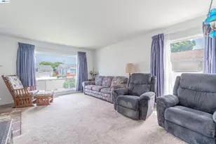 15209 Farnsworth St, San Leandro, CA 94579 - Photo 6