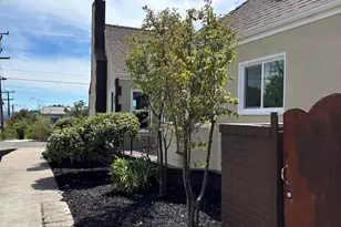 2569 Maxwell Ave, Oakland, CA 94601 - Photo 16