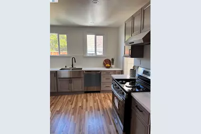2569 Maxwell Ave, Oakland, CA 94601 - Photo 8