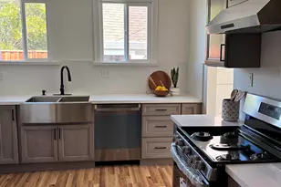 2569 Maxwell Ave, Oakland, CA 94601 - Photo 8