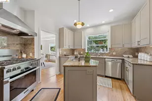 25 Manor Dr, Piedmont, CA 94611 - Photo 16