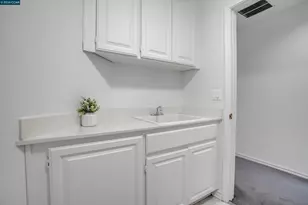 1932 Medicine Mountain Ct, Antioch, CA 94531 - Photo 20
