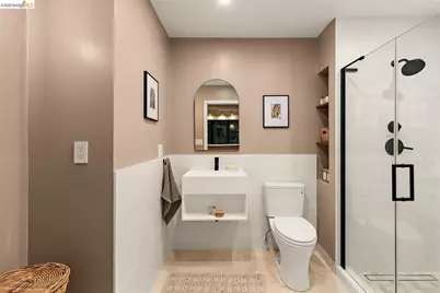 6729 Thornhill Dr, Oakland, CA 94611 - Photo 20