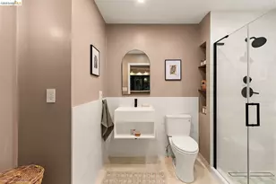 6729 Thornhill Dr, Oakland, CA 94611 - Photo 20