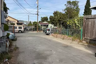 10209 & 10211 Pippin St, Oakland, CA 94603 - Photo 62