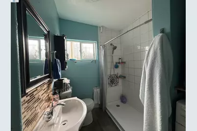 10209 & 10211 Pippin St, Oakland, CA 94603 - Photo 32