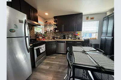 10209 & 10211 Pippin St, Oakland, CA 94603 - Photo 8