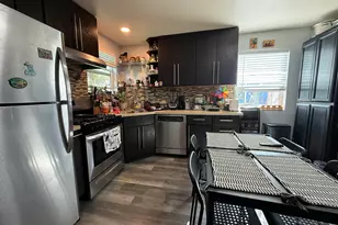 10209 & 10211 Pippin St, Oakland, CA 94603 - Photo 8