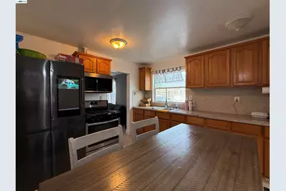 10209 & 10211 Pippin St, Oakland, CA 94603 - Photo 72
