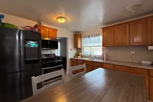 10209 & 10211 Pippin St, Oakland, CA 94603 - Photo 72
