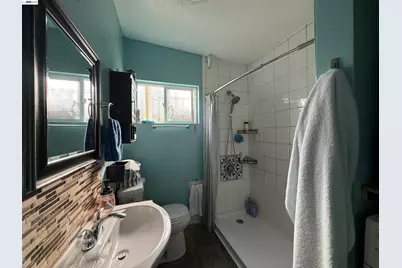 10209 & 10211 Pippin St, Oakland, CA 94603 - Photo 34