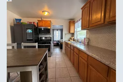 10209 & 10211 Pippin St, Oakland, CA 94603 - Photo 70